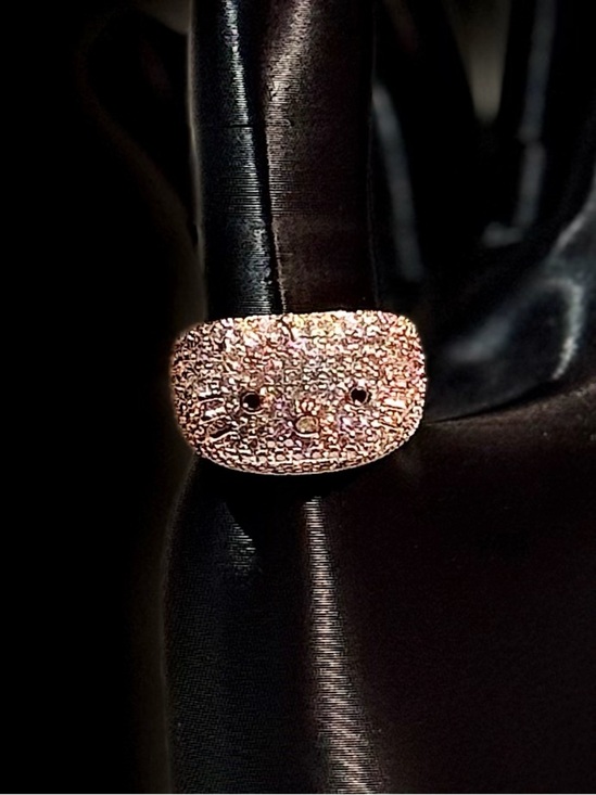 Jewelry - Elegant Rose Gold Pavé HK Statement Ring - Women Jewelry